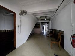 Beach Road (D7), Retail #530467361